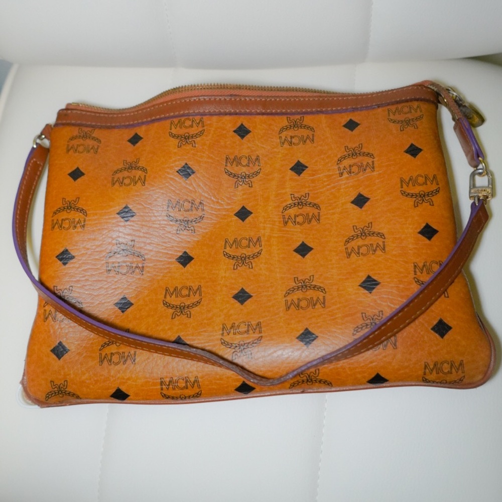 ✨MCM VISETO POUCH✨